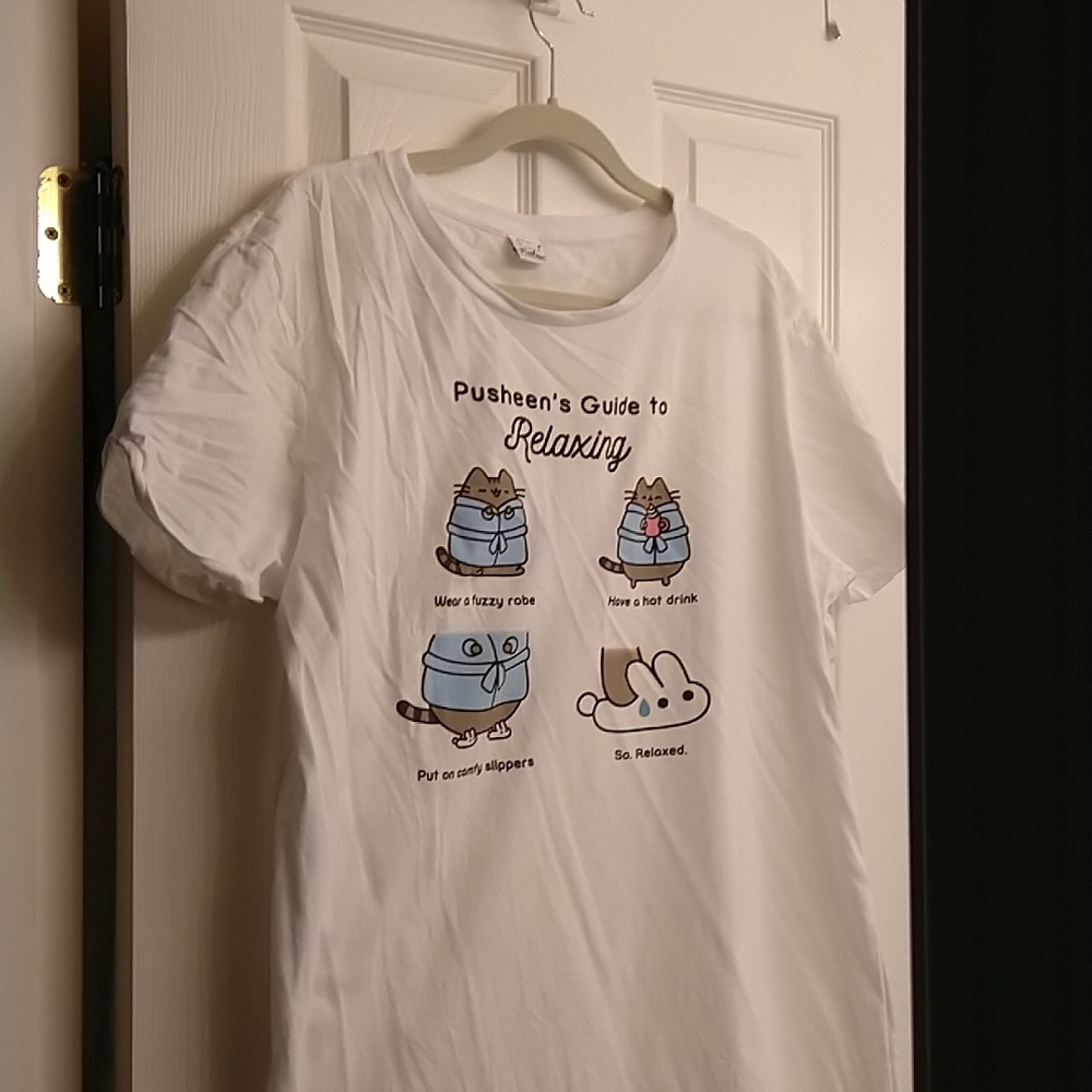 Pusheen 👕 "Guide to Relaxing" - Super cute 🥺 *NWT*